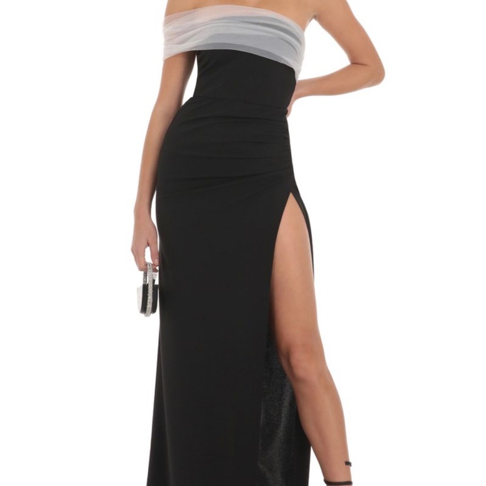 Never Used Off Shoulder Tulle Sleeve Maxi Dress in Black